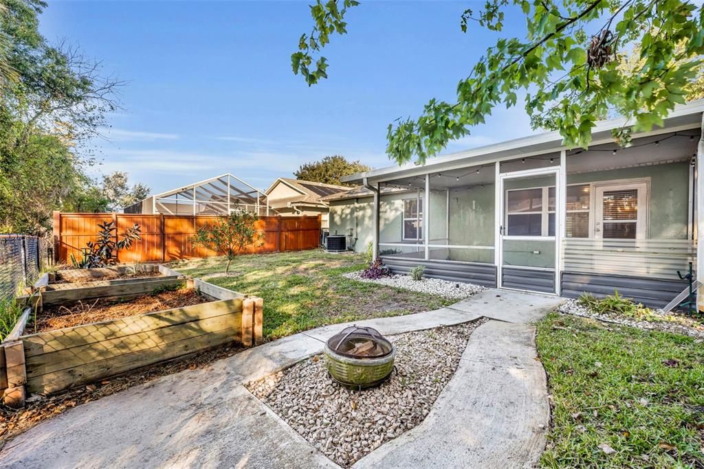 待售: $345,000 (3 贝兹, 2 浴室, 1826 平方英尺)