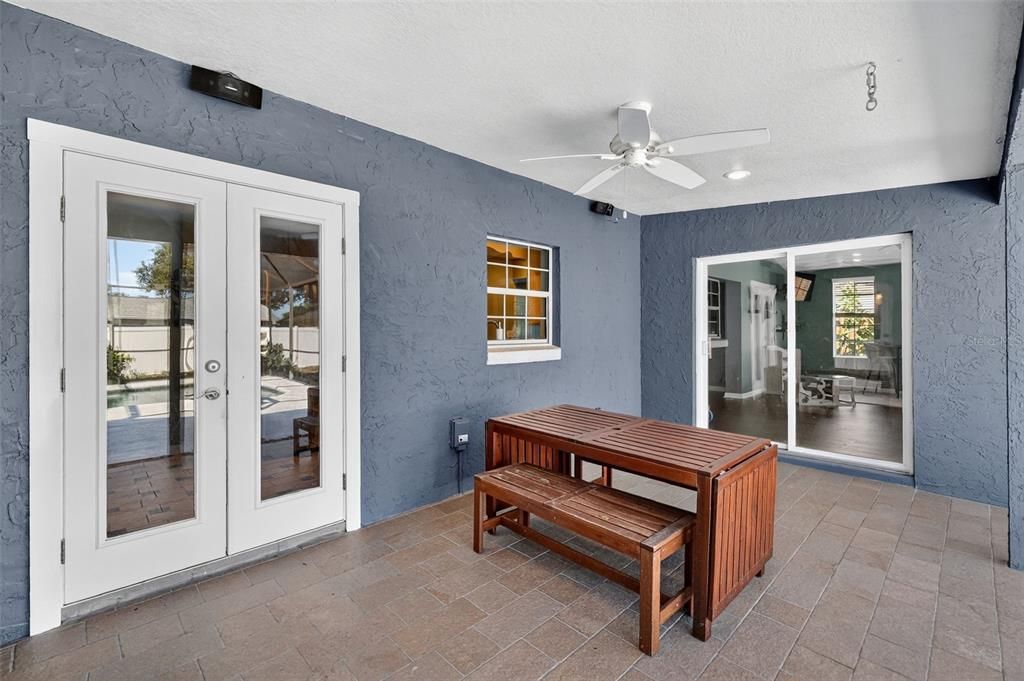 Activo con contrato: $454,500 (3 camas, 3 baños, 1780 Pies cuadrados)