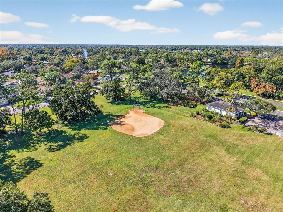 Activo con contrato: $454,500 (3 camas, 3 baños, 1780 Pies cuadrados)