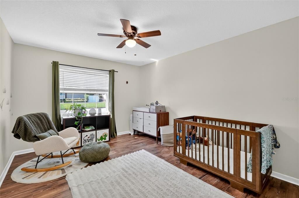 Activo con contrato: $454,500 (3 camas, 3 baños, 1780 Pies cuadrados)