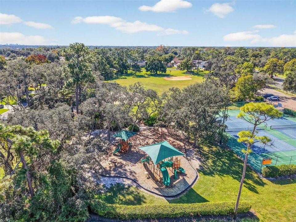 Activo con contrato: $454,500 (3 camas, 3 baños, 1780 Pies cuadrados)