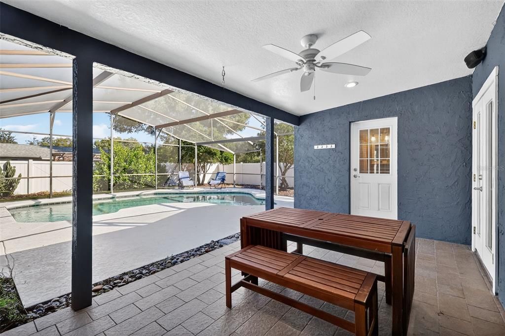 Activo con contrato: $454,500 (3 camas, 3 baños, 1780 Pies cuadrados)