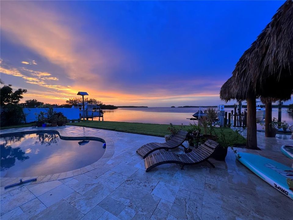 待售: $474,900 (3 贝兹, 1 浴室, 1208 平方英尺)