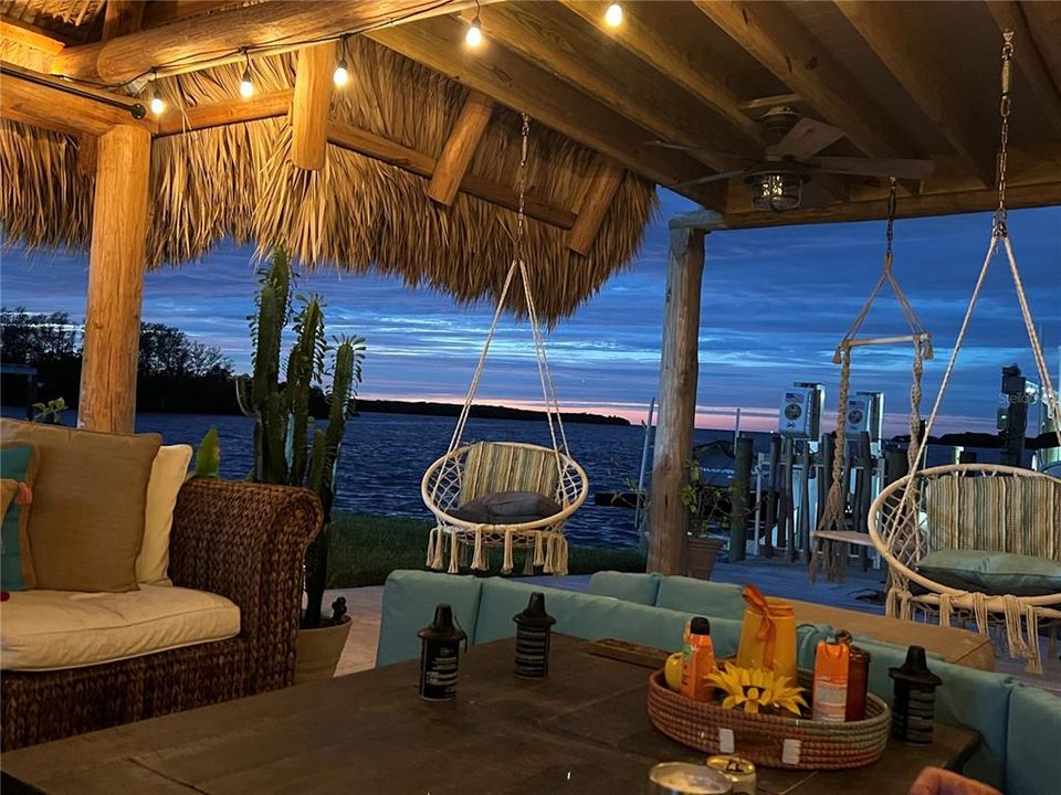 待售: $474,900 (3 贝兹, 1 浴室, 1208 平方英尺)