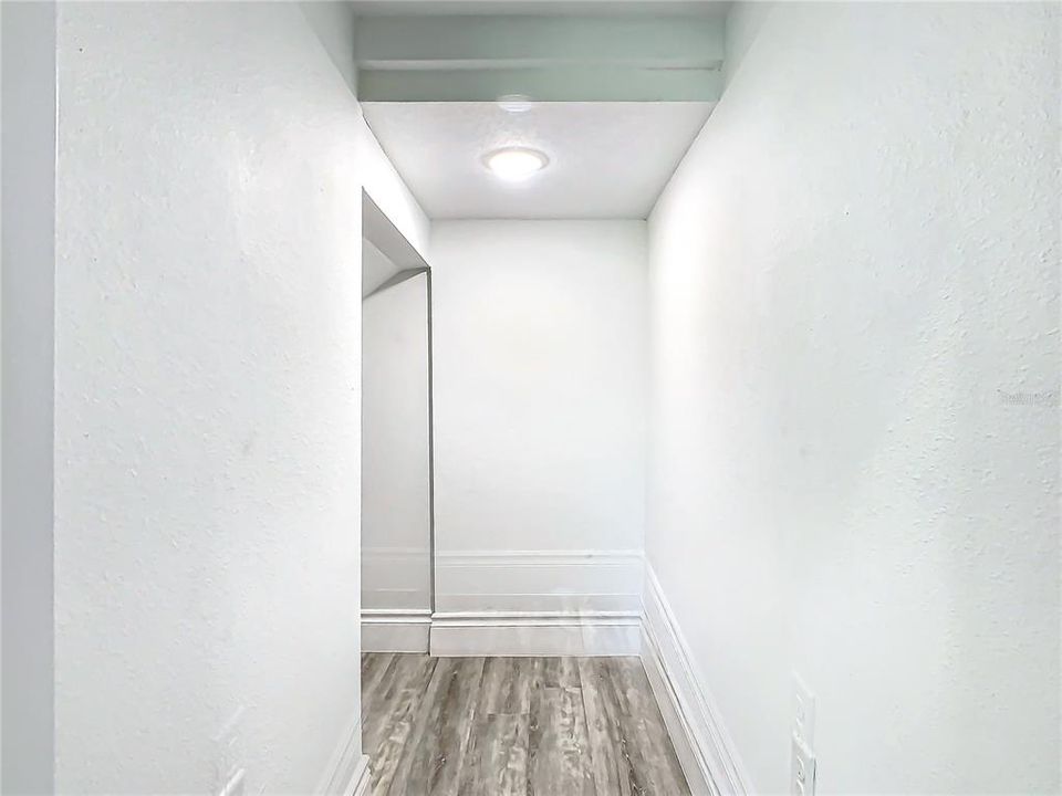 Activo con contrato: $2,500 (4 camas, 2 baños, 2334 Pies cuadrados)