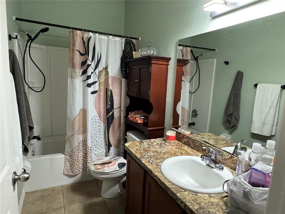 Active With Contract: $270,000 (3 beds, 2 baths, 1629 Square Feet)