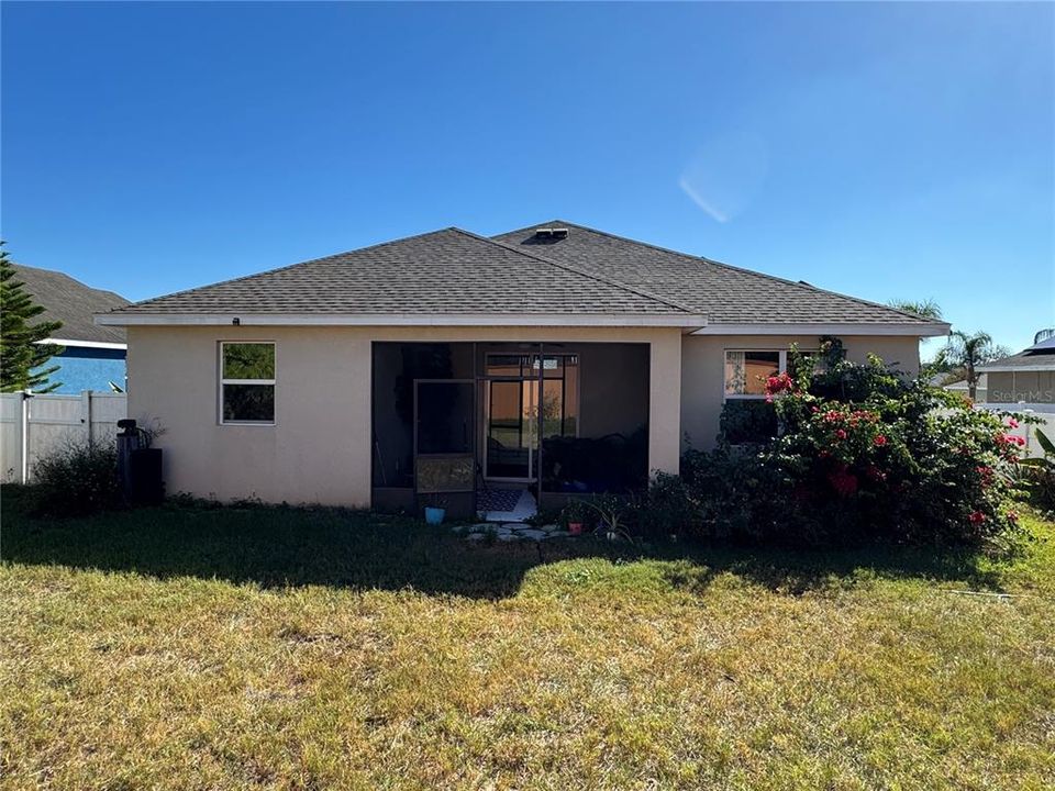 Active With Contract: $270,000 (3 beds, 2 baths, 1629 Square Feet)