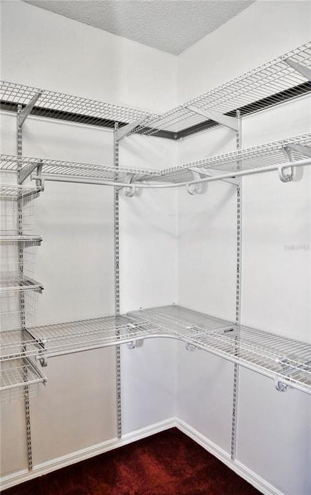 En Venta: $415,000 (4 camas, 2 baños, 1845 Pies cuadrados)