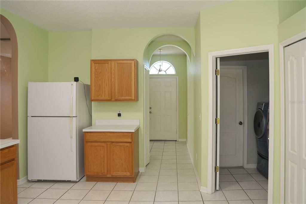 En Venta: $415,000 (4 camas, 2 baños, 1845 Pies cuadrados)