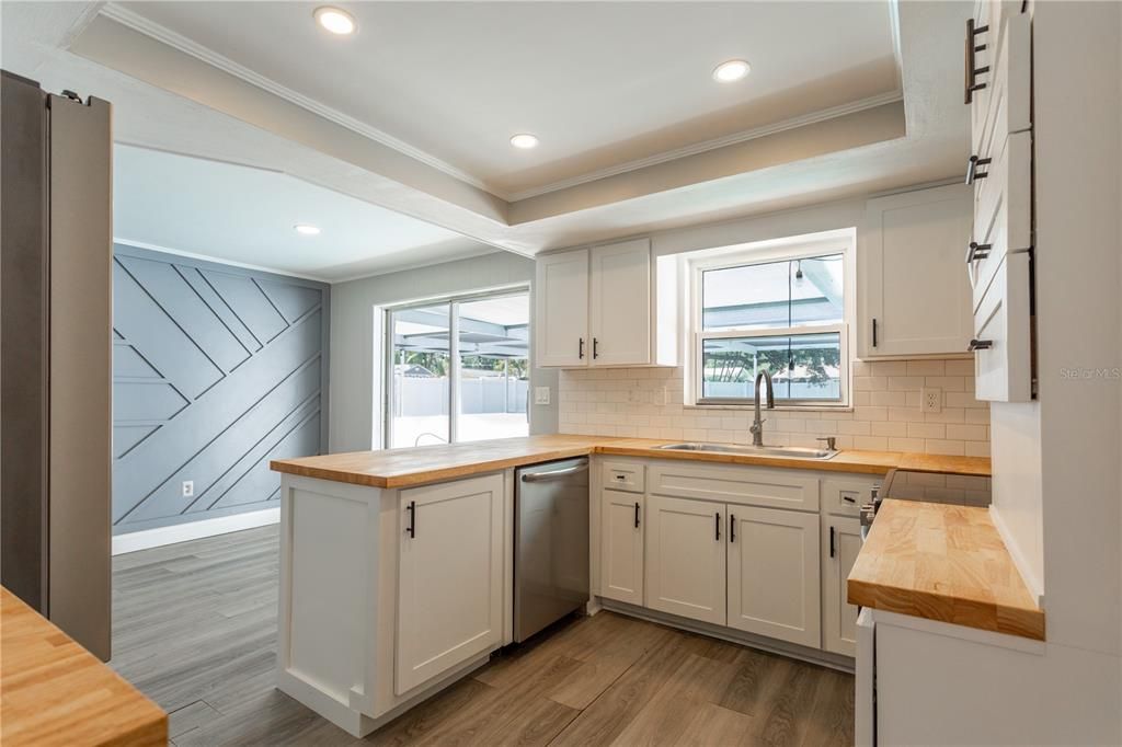 For Sale: $639,500 (3 beds, 2 baths, 1445 Square Feet)