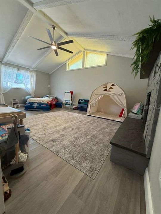 For Sale: $639,500 (3 beds, 2 baths, 1445 Square Feet)