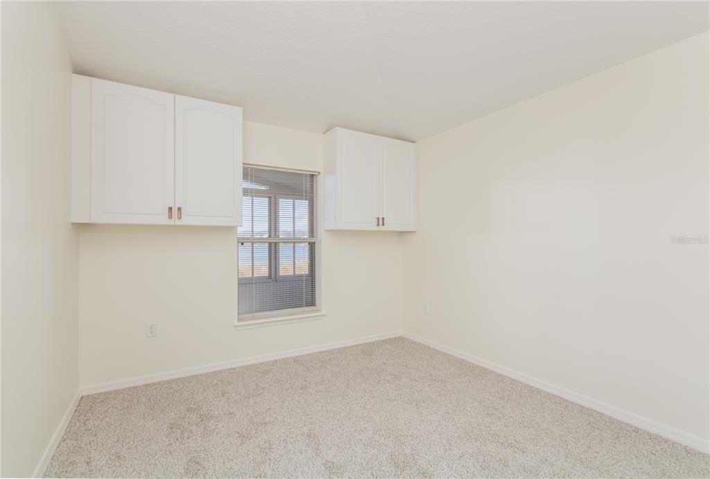 For Sale: $400,000 (3 beds, 2 baths, 1770 Square Feet)