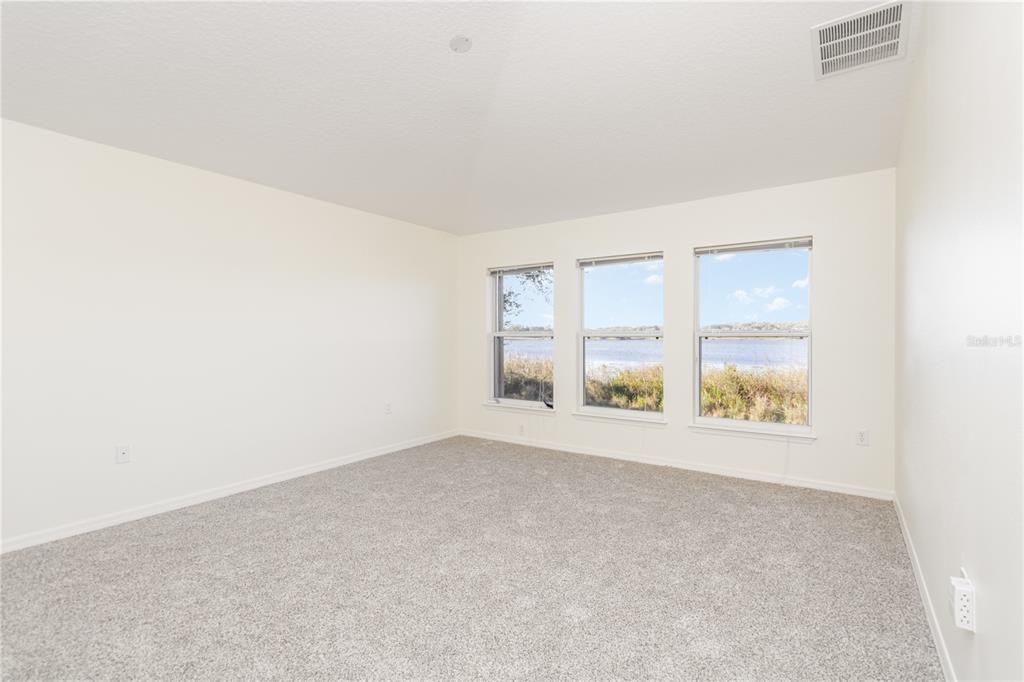 For Sale: $400,000 (3 beds, 2 baths, 1770 Square Feet)