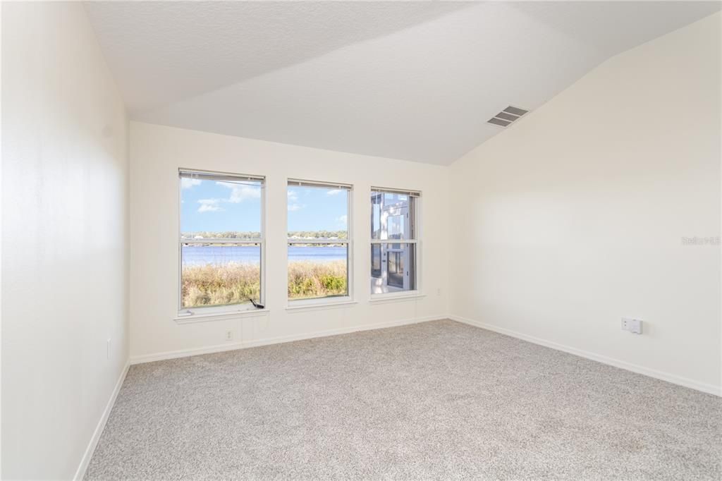 For Sale: $400,000 (3 beds, 2 baths, 1770 Square Feet)