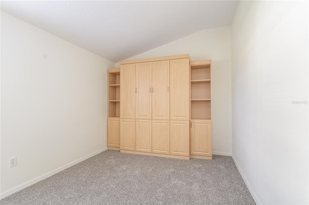 For Sale: $400,000 (3 beds, 2 baths, 1770 Square Feet)