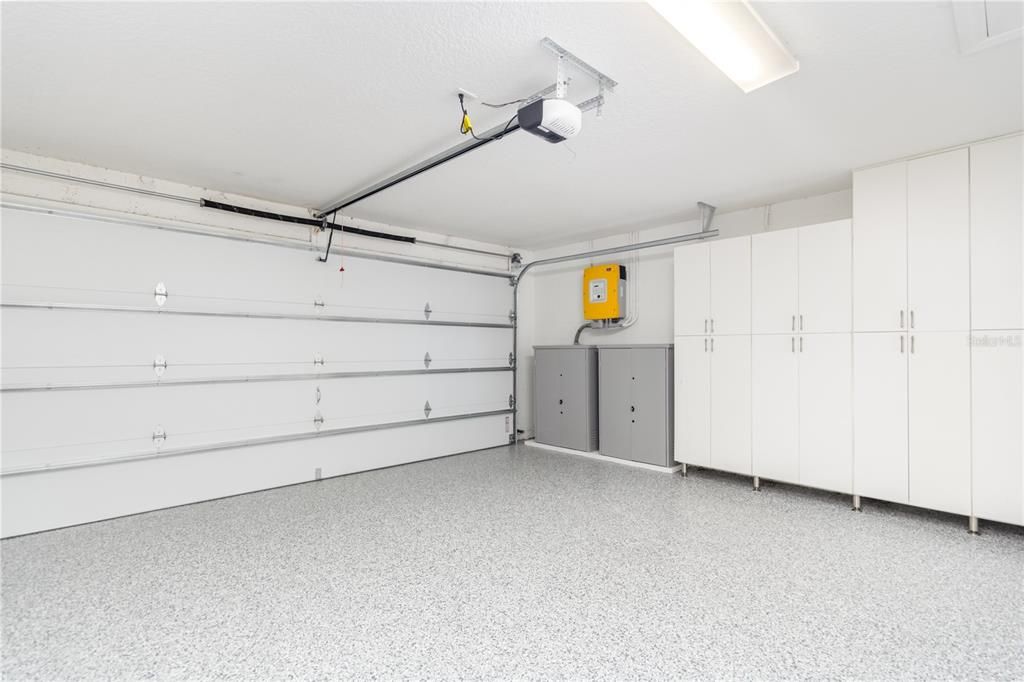 For Sale: $400,000 (3 beds, 2 baths, 1770 Square Feet)