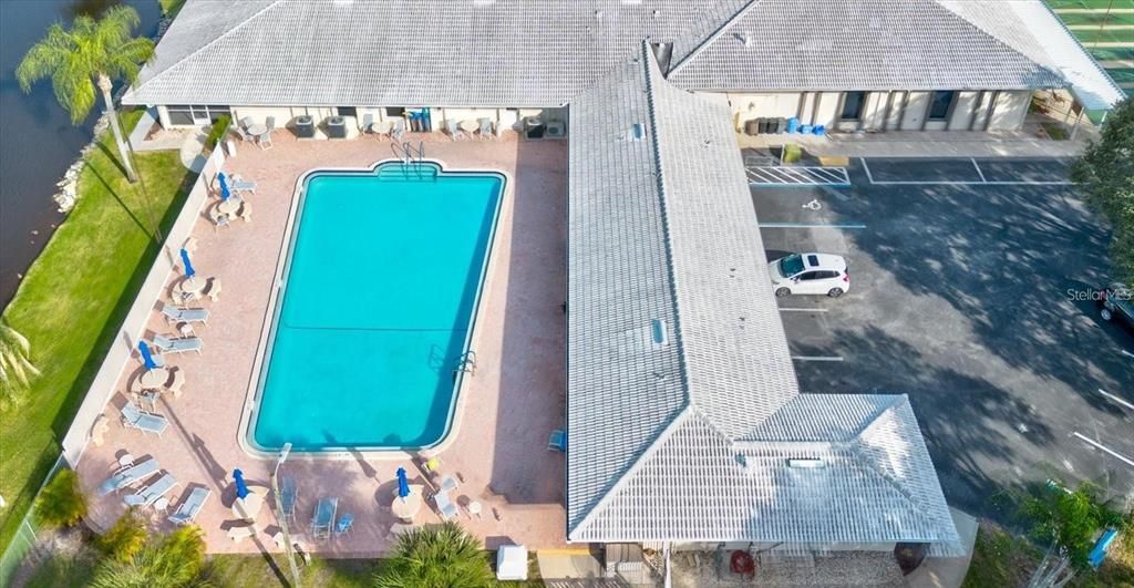 合同活跃: $196,000 (2 贝兹, 2 浴室, 1125 平方英尺)