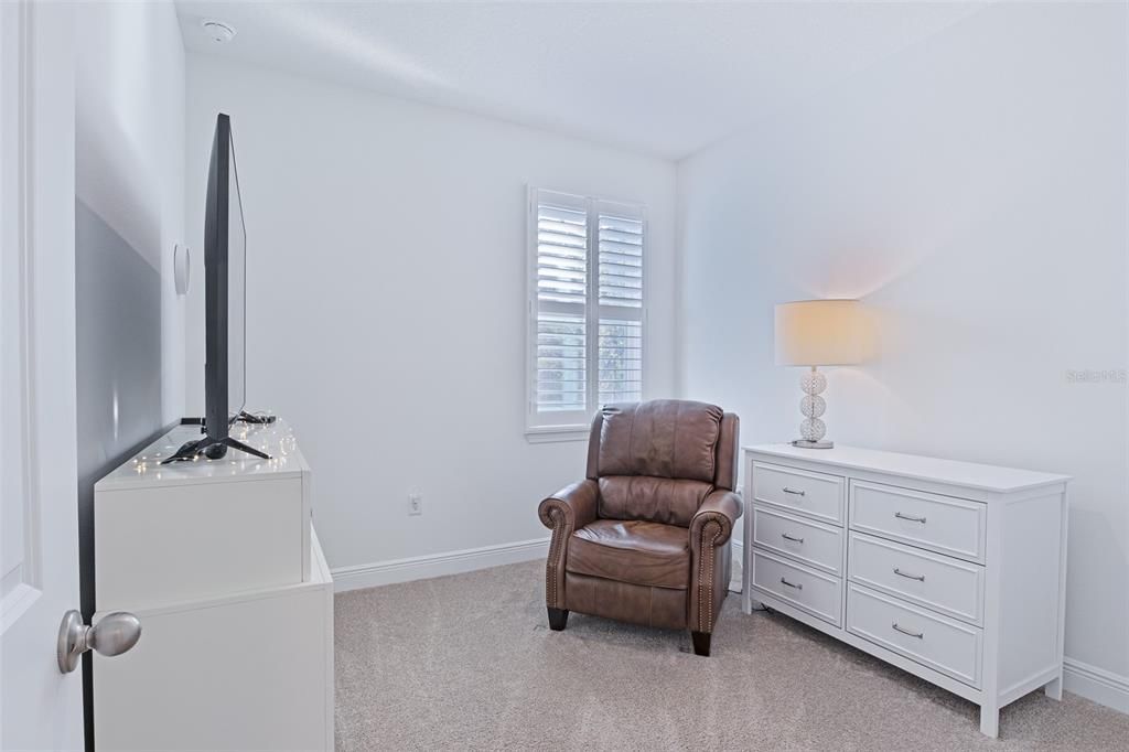 待售: $465,000 (4 贝兹, 2 浴室, 1654 平方英尺)