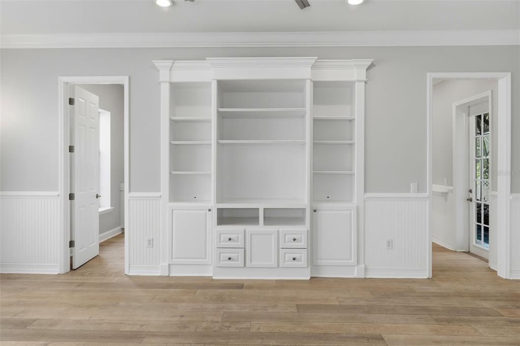 В аренду: $6,500 (5 спален, 3 ванн, 3699 Квадратных фут)