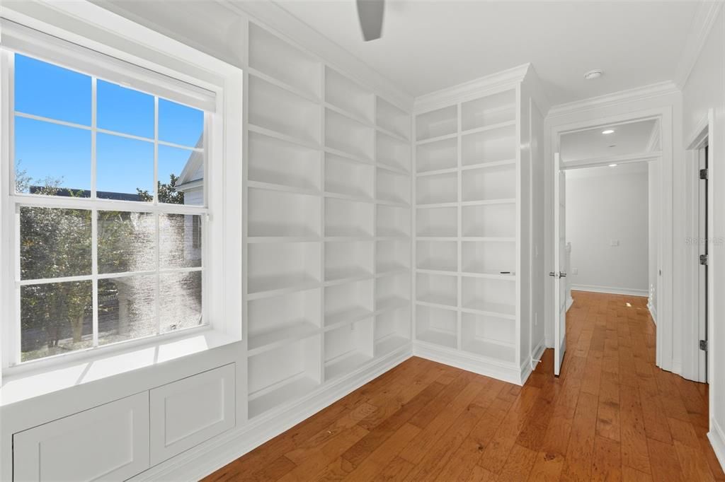 В аренду: $6,500 (5 спален, 3 ванн, 3699 Квадратных фут)