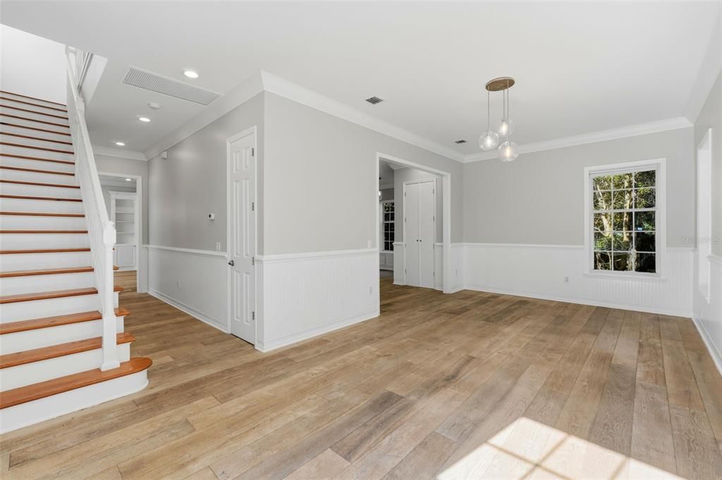 В аренду: $6,500 (5 спален, 3 ванн, 3699 Квадратных фут)