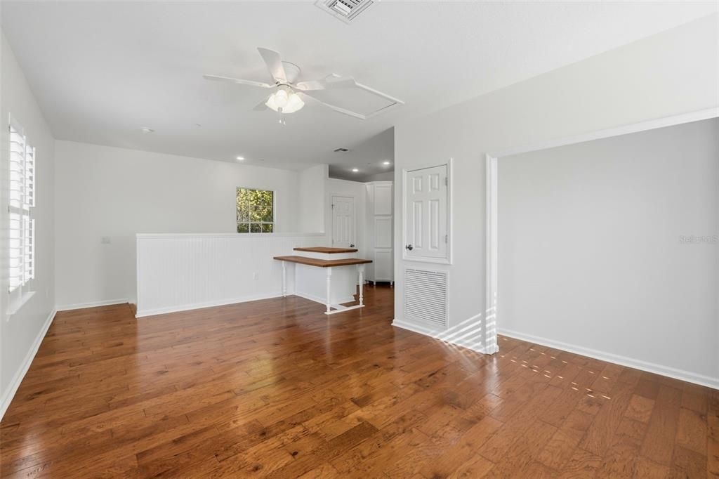 В аренду: $6,500 (5 спален, 3 ванн, 3699 Квадратных фут)