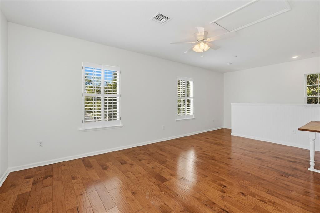 В аренду: $6,500 (5 спален, 3 ванн, 3699 Квадратных фут)