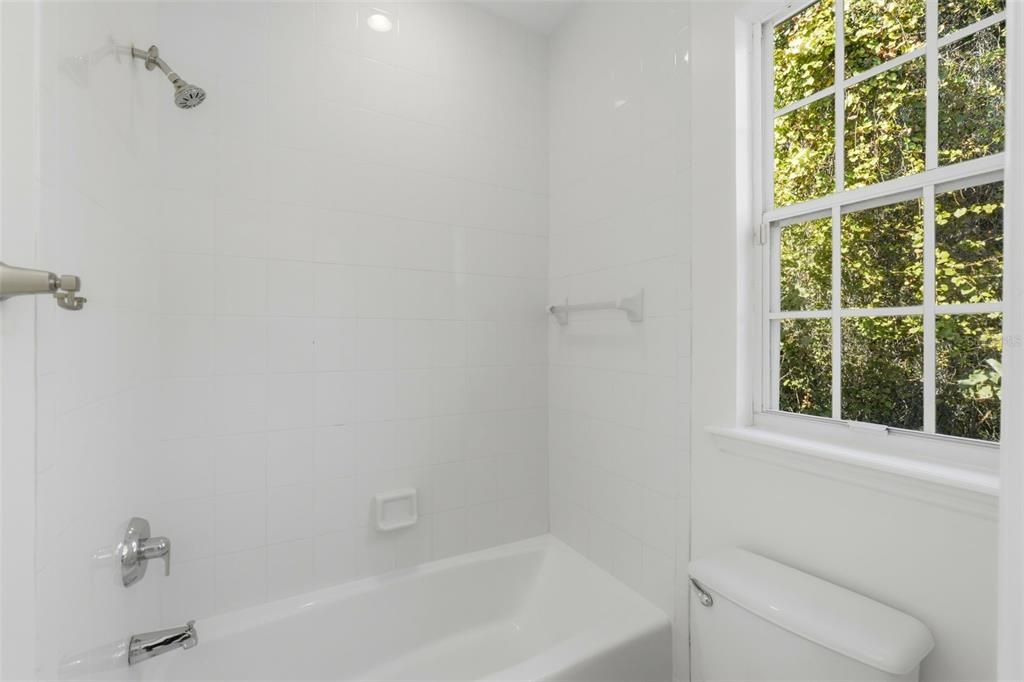 В аренду: $6,500 (5 спален, 3 ванн, 3699 Квадратных фут)