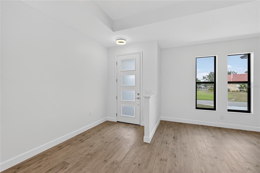 待售: $379,000 (3 贝兹, 2 浴室, 1565 平方英尺)