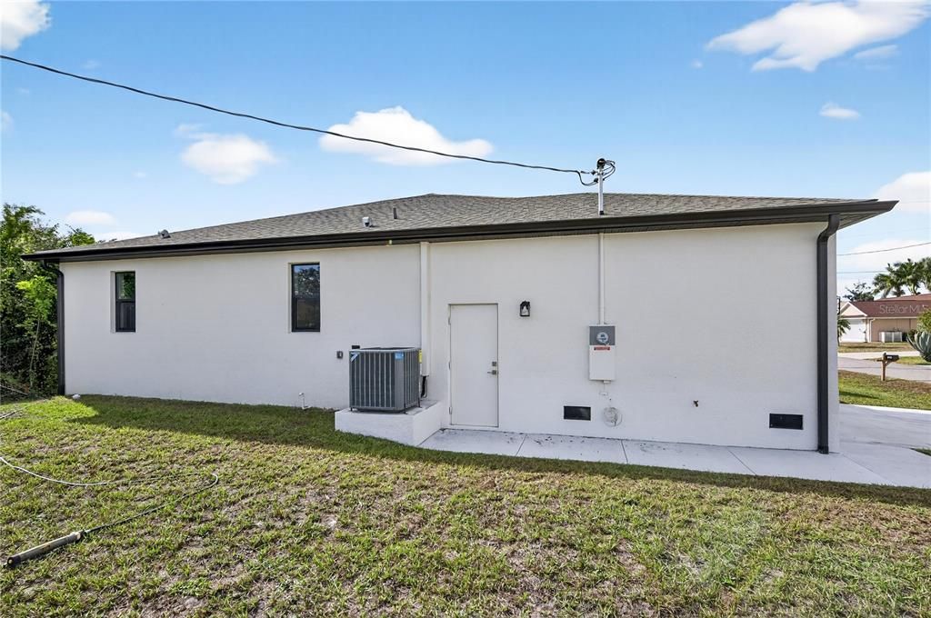 待售: $379,000 (3 贝兹, 2 浴室, 1565 平方英尺)