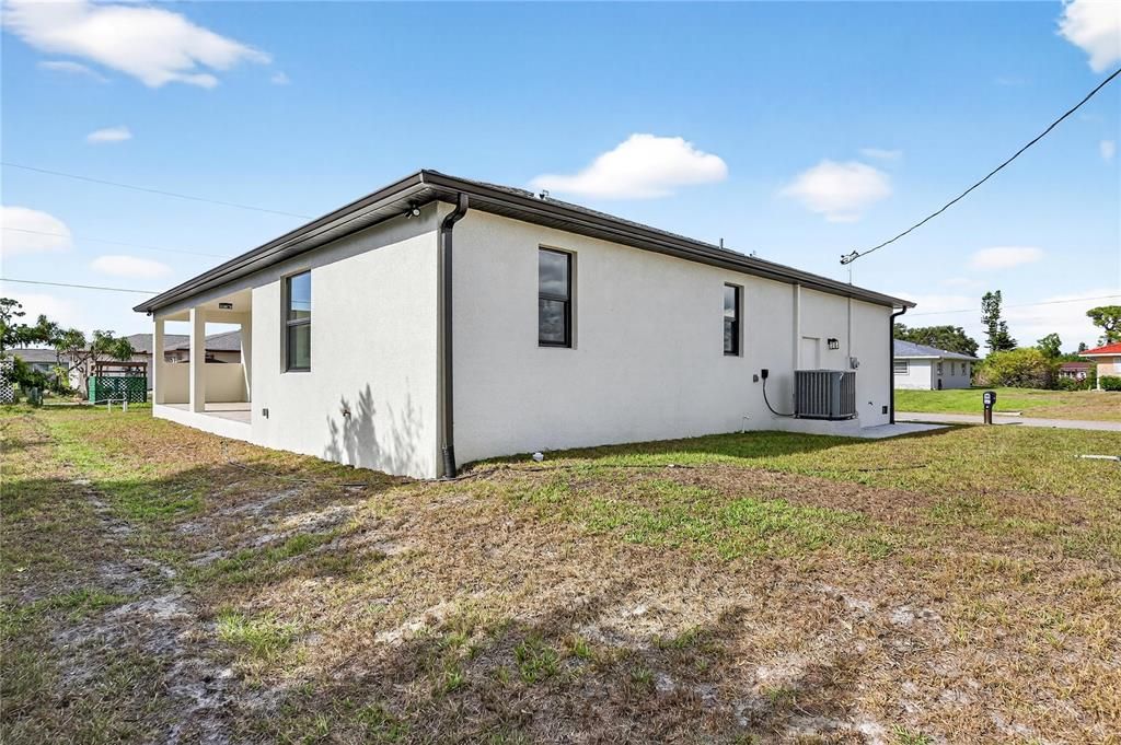 待售: $379,000 (3 贝兹, 2 浴室, 1565 平方英尺)