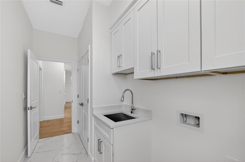 待售: $379,000 (3 贝兹, 2 浴室, 1565 平方英尺)