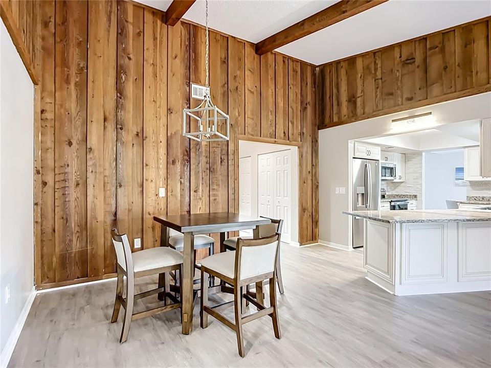 待售: $785,000 (4 贝兹, 2 浴室, 2800 平方英尺)