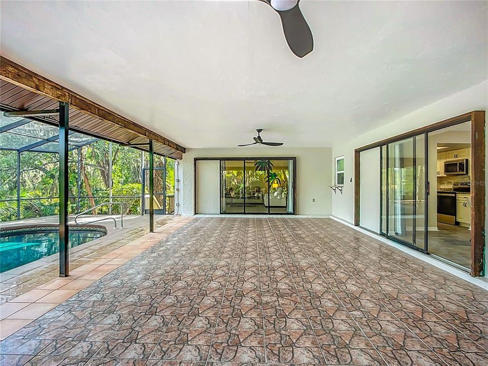 待售: $785,000 (4 贝兹, 2 浴室, 2800 平方英尺)