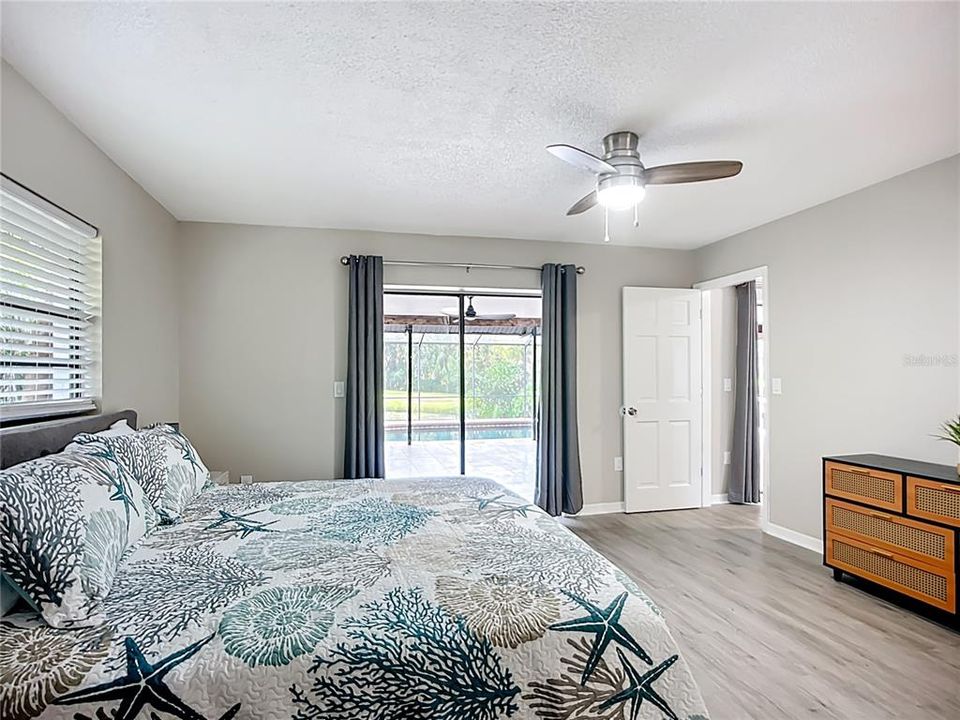 待售: $785,000 (4 贝兹, 2 浴室, 2800 平方英尺)