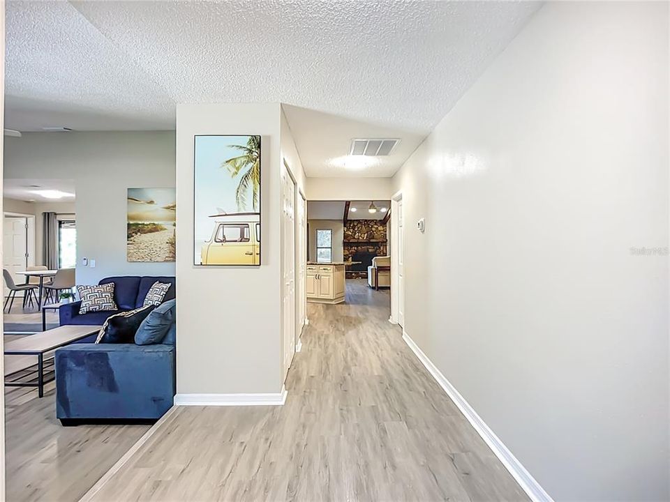 待售: $785,000 (4 贝兹, 2 浴室, 2800 平方英尺)