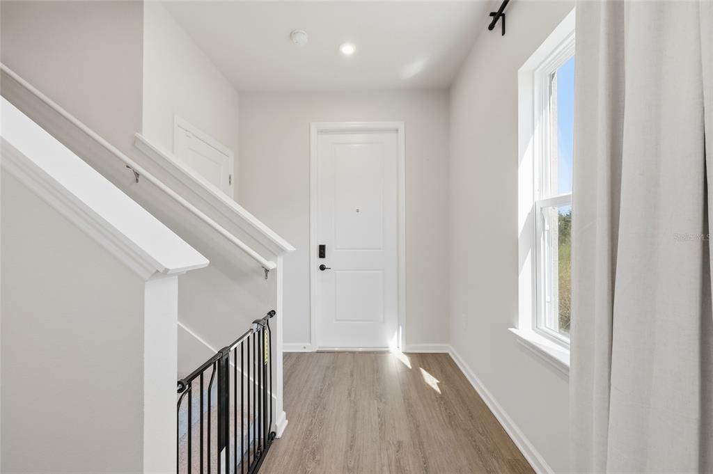 На продажу: $410,000 (3 спален, 2 ванн, 1848 Квадратных фут)