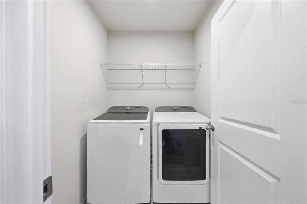 На продажу: $410,000 (3 спален, 2 ванн, 1848 Квадратных фут)