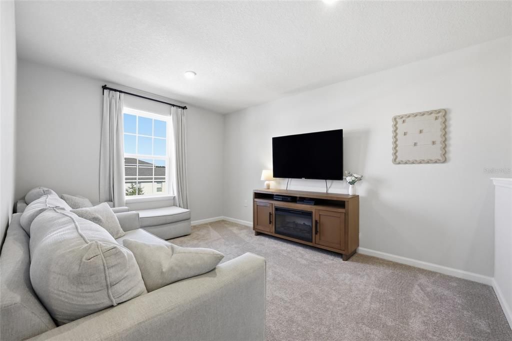 На продажу: $410,000 (3 спален, 2 ванн, 1848 Квадратных фут)