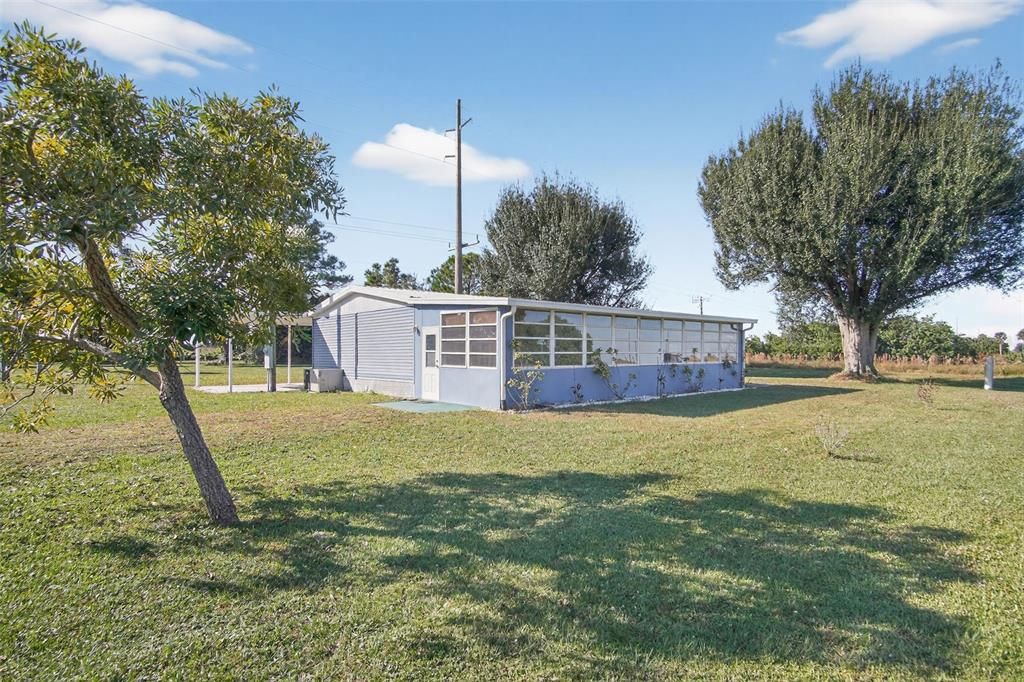 На продажу: $157,000 (2 спален, 2 ванн, 960 Квадратных фут)