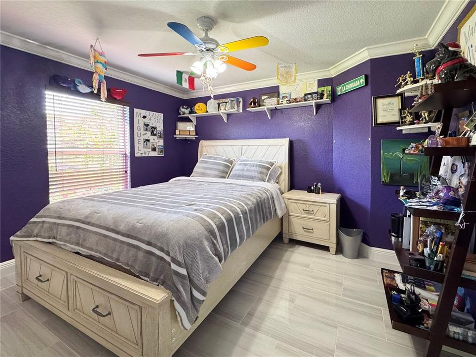 待售: $575,000 (4 贝兹, 3 浴室, 2216 平方英尺)