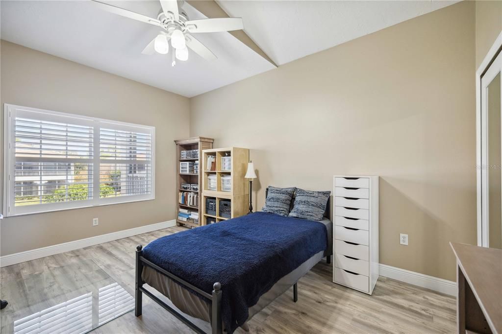 待售: $319,000 (2 贝兹, 2 浴室, 1147 平方英尺)