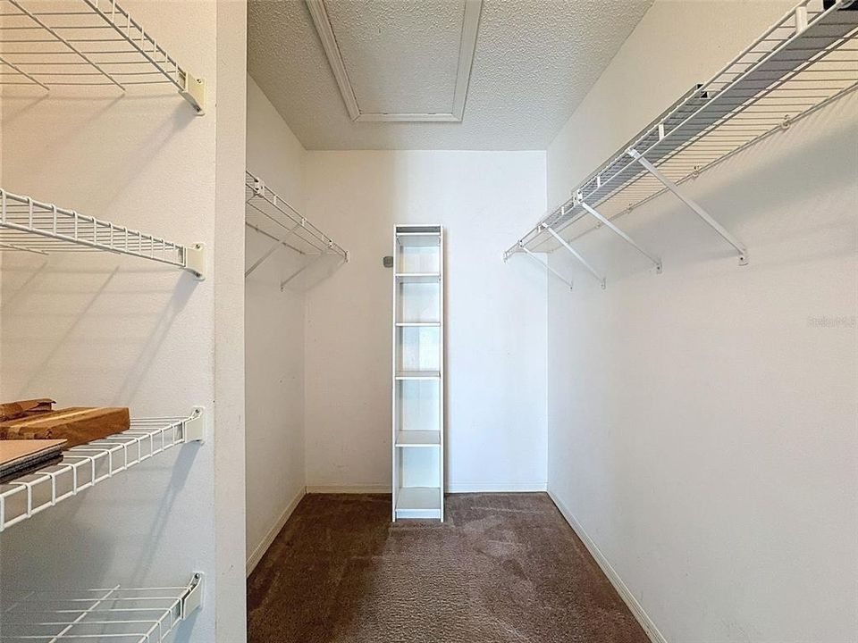 待售: $119,000 (2 贝兹, 2 浴室, 1035 平方英尺)