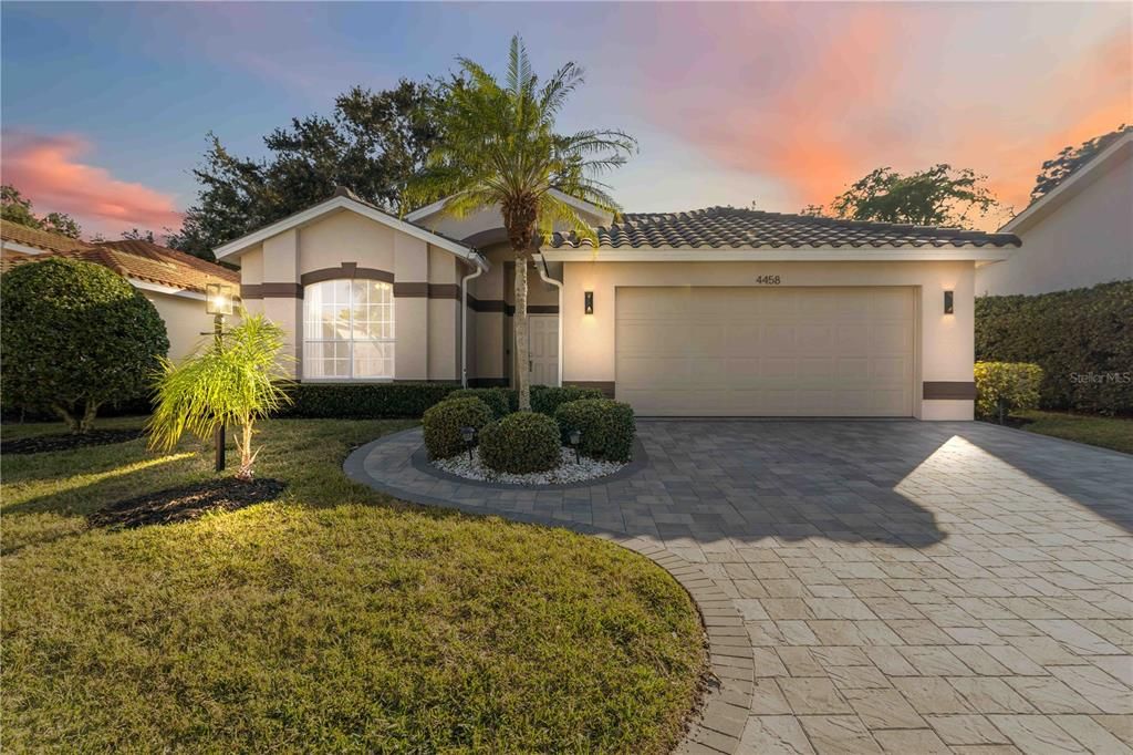 For Sale: $500,000 (3 beds, 2 baths, 2027 Square Feet)