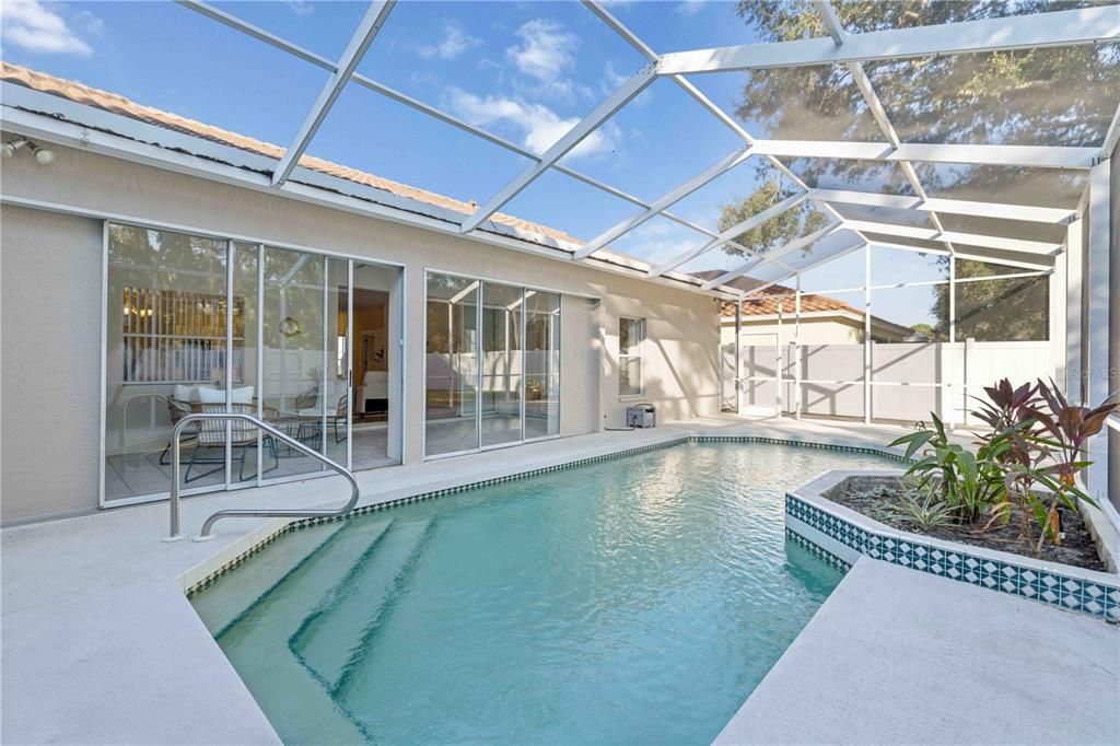 For Sale: $500,000 (3 beds, 2 baths, 2027 Square Feet)