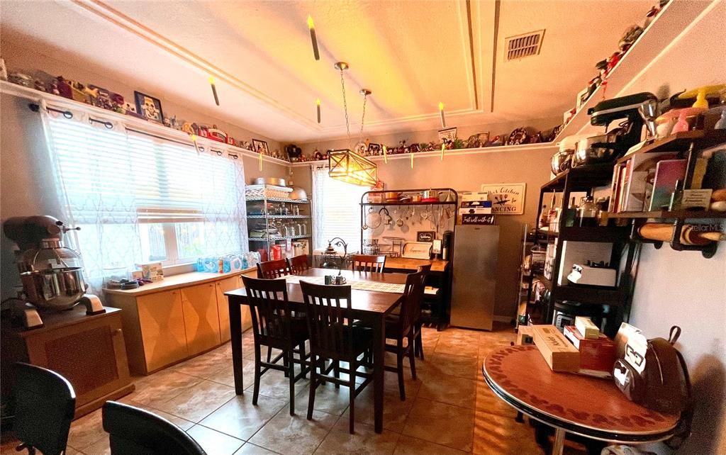 待售: $415,000 (3 贝兹, 2 浴室, 1741 平方英尺)