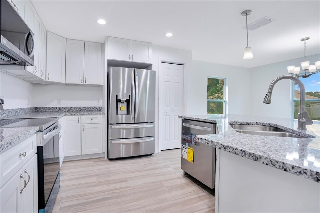 For Sale: $375,000 (4 beds, 2 baths, 1996 Square Feet)