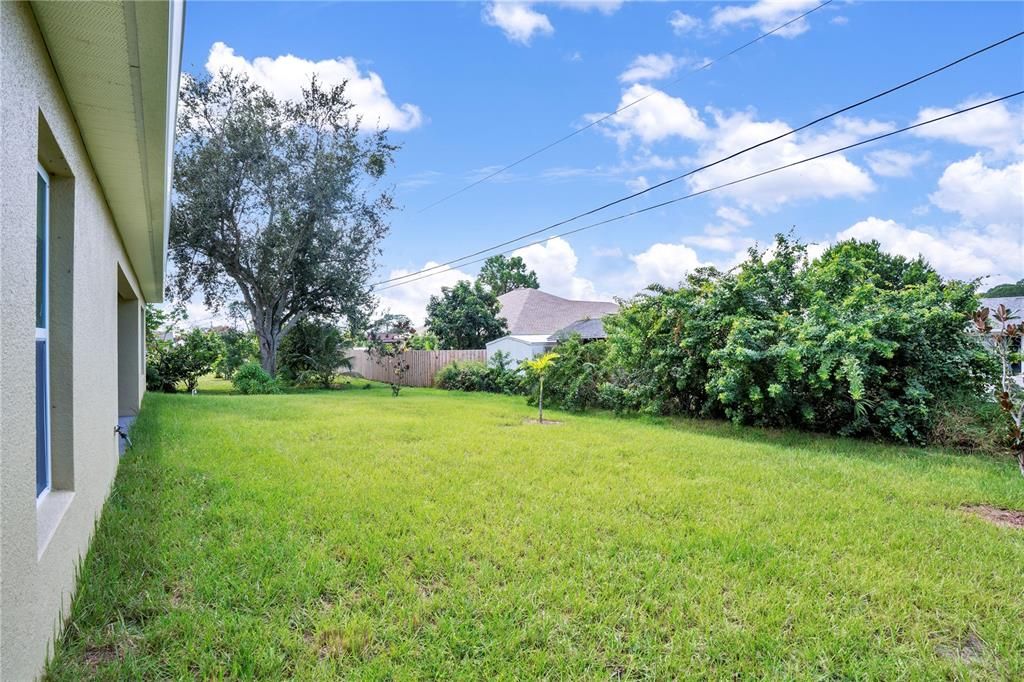 For Sale: $375,000 (4 beds, 2 baths, 1996 Square Feet)