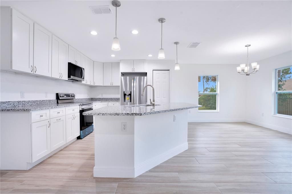 For Sale: $375,000 (4 beds, 2 baths, 1996 Square Feet)