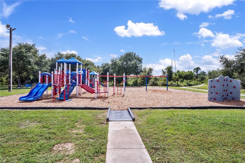 For Sale: $375,000 (4 beds, 2 baths, 1996 Square Feet)